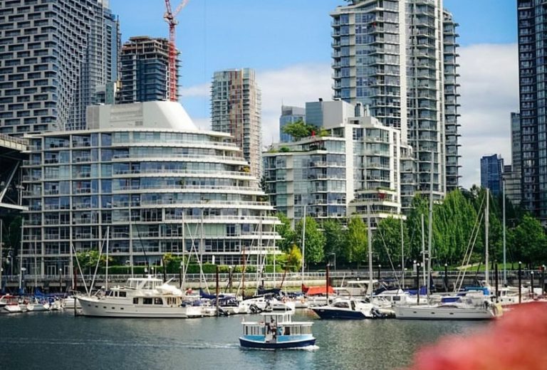 0BAD6194-802B-4F57-AF56-D42A596DD70E