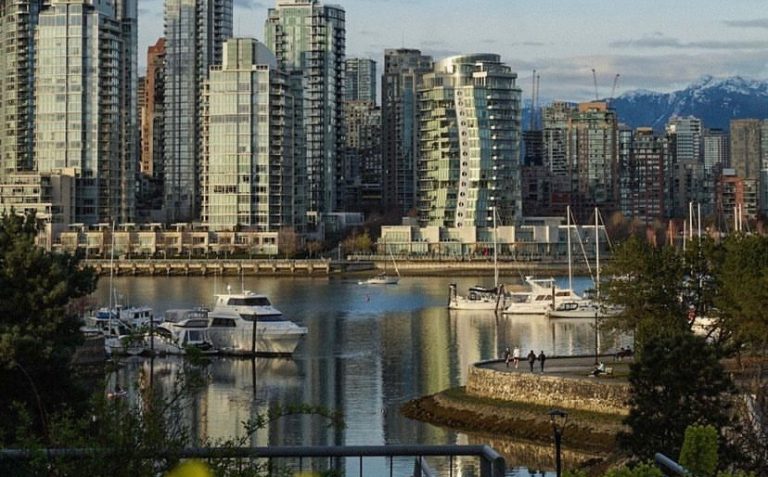 FC1EE9B4-C924-4017-9990-6146345E7642